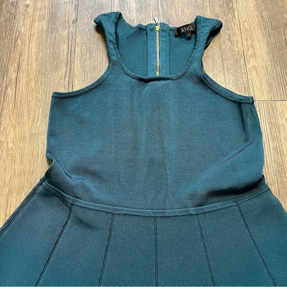 ANGL Sleeveless Halter A Line Knee Length Green Fit & Flare Dress Party Size L - Picture 7 of 15